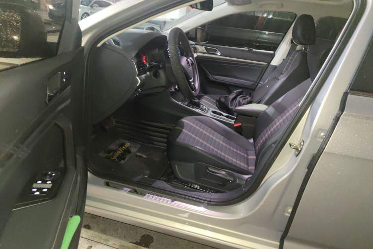 Used Volkswagen Lavida 2019 1.5L Automatic Vision Edition China VI Standard
