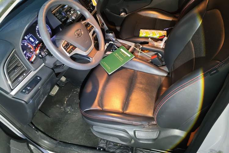 Used Hyundai Elantra (6th Generation / Lingdong) 2016 1.6L Automatic ZhiXuan – Elite Version Left Front Seat