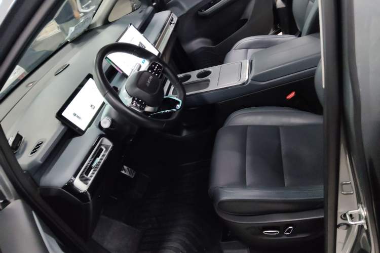 Used AION Y 2022 Plus 70 Tech Edition
