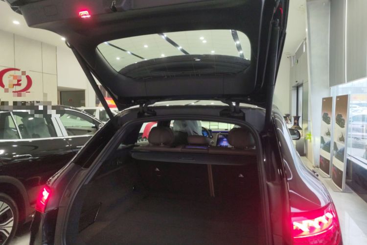 Used Mercedes-Benz EQE SUV 2024 500 4MATIC Pioneer Edition