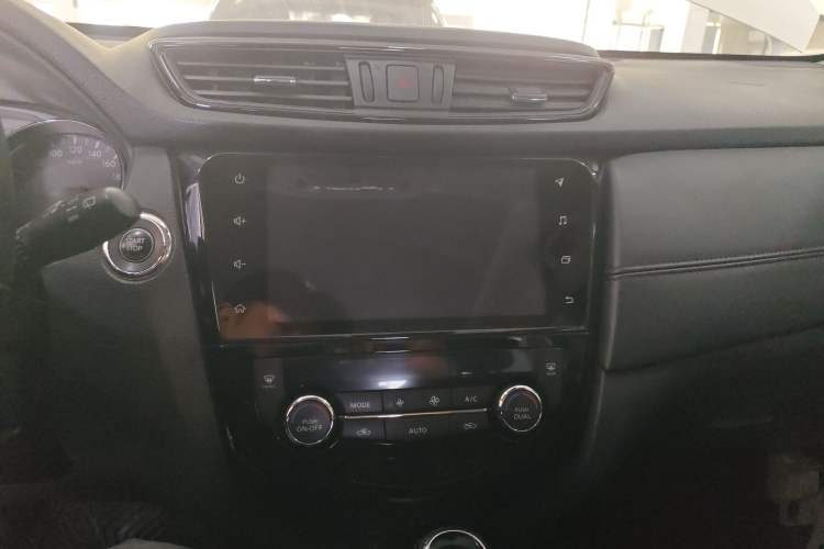 Used Nissan X-Trail 2019 2.0L CVT Smart Connect Comfort Edition 2WD