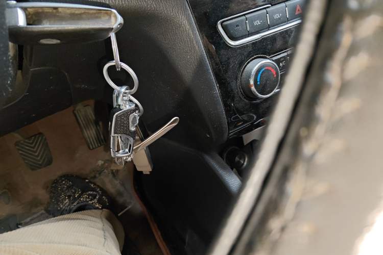 Used CHANGAN KAICHENG Oushang A600 2016 1.5L Manual Luxury 7-Seater