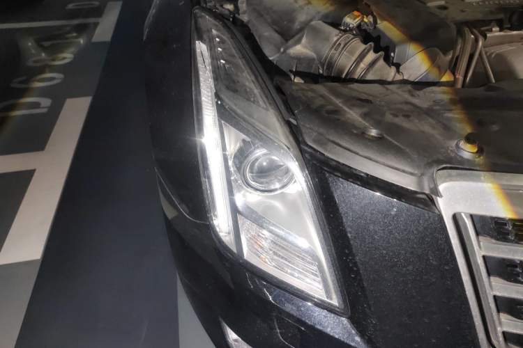 Used Cadillac XTS 2014 28T Luxury Model