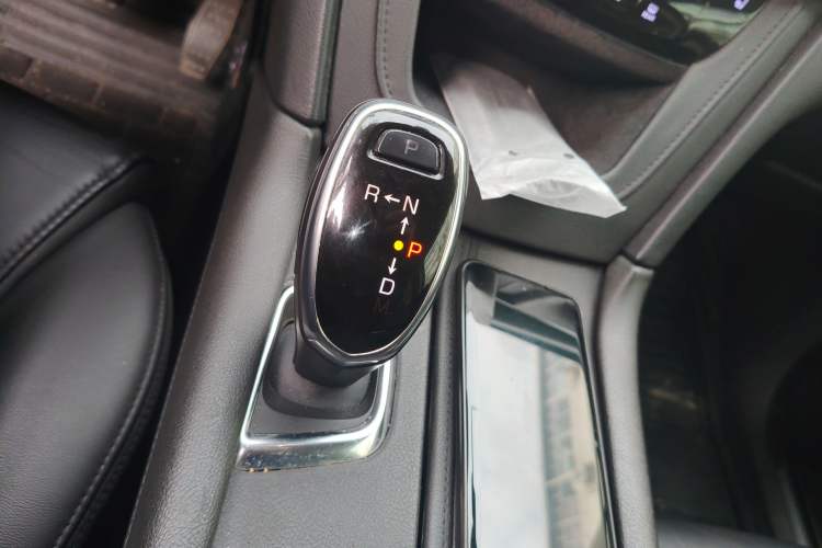 Used Cadillac XT5 2018 25T Luxury Model