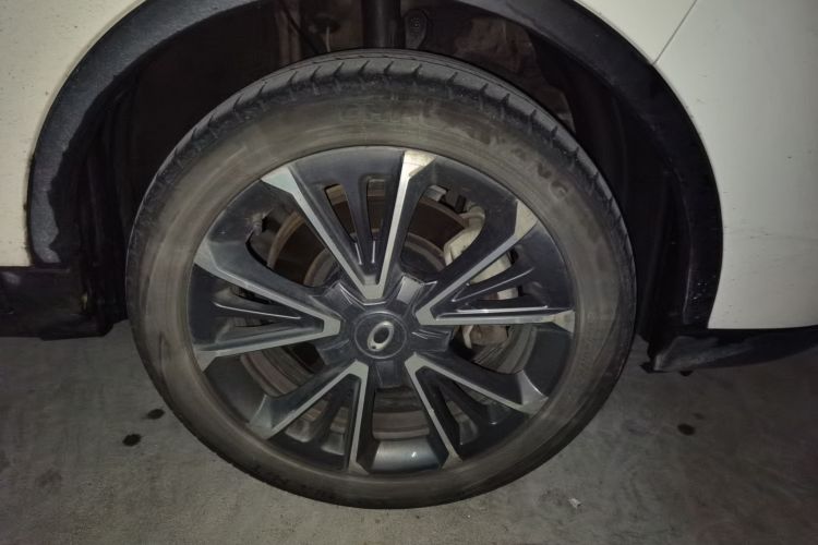 Used ORA iQ 2018 High-Range Version Smart Connectivity Model
