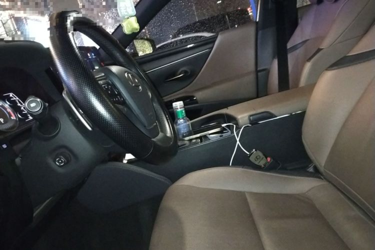 Used Lexus ES 2024 200 Premium Edition Left Front Seat