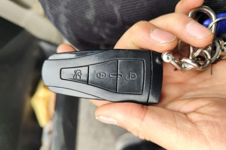 Used Roewe 550 2012 550 1.8L Manual Value Edition
