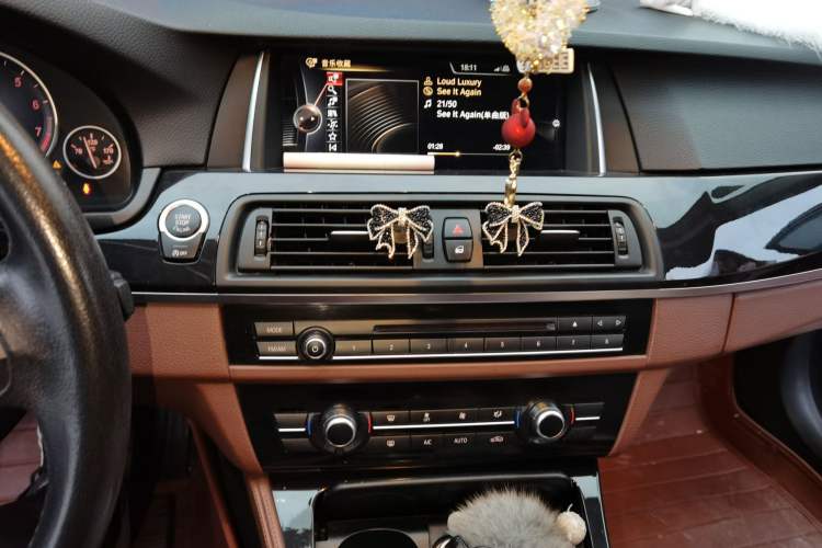 Used BMW 5 Series 2015 520i Elegant Edition