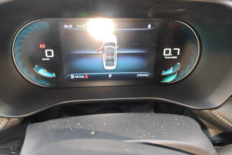 Used Roewe i5 2021 Revised Version 1.5L CVT Diamond Edition Odometer Close Up