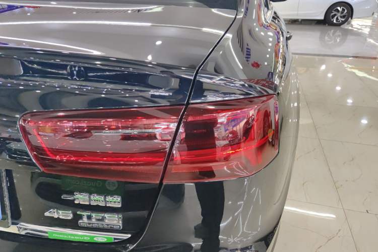 Used Audi A6L 2018 30th Anniversary Edition 45 TFSI quattro Sport model
