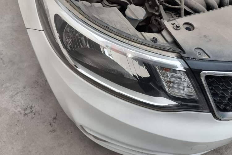 Used Kia K2 2015 Sedan 1.4L MT GLS
