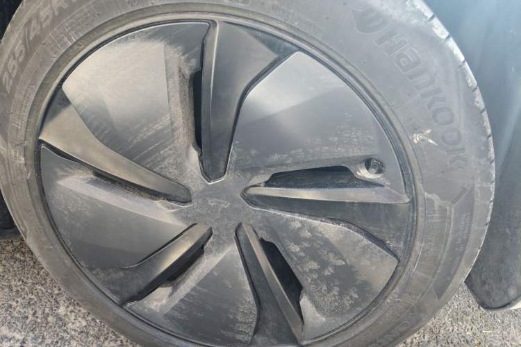 Used Tesla Model Y 2025 Long-Range All-Wheel Drive First Edition
