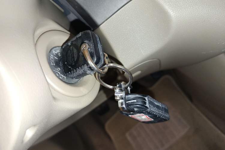 Used Nissan Sylphy 2016 Classic 1.6XE Manual Comfort Edition Vehicle Key