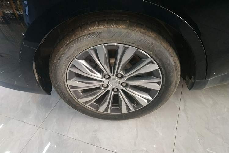 Used Hongqi E-QM5 2024 610 km PLUS
