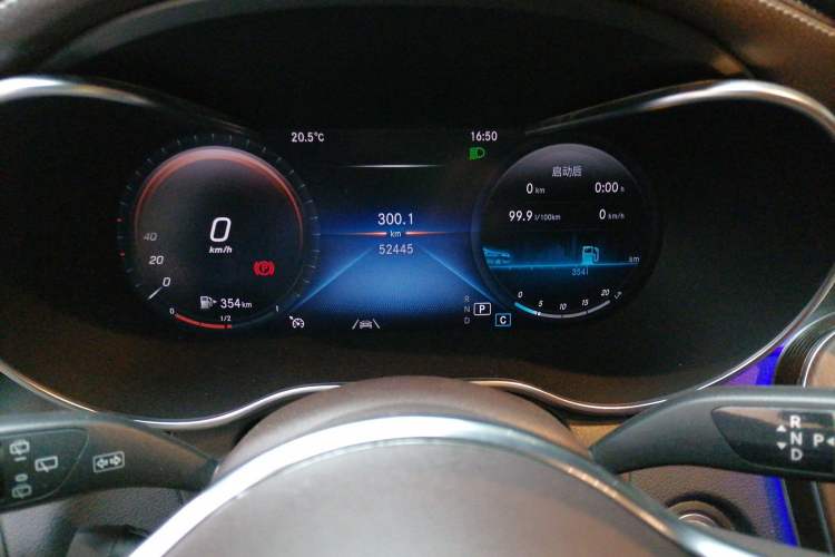 Used Mercedes-Benz GLC 2020 GLC 300 L 4MATIC Luxury Model Odometer Close Up