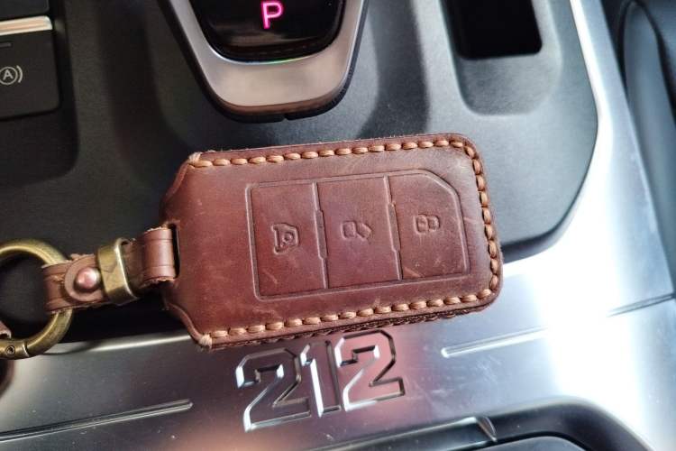 Used 212 T01 2025 2.0T Changfeng
