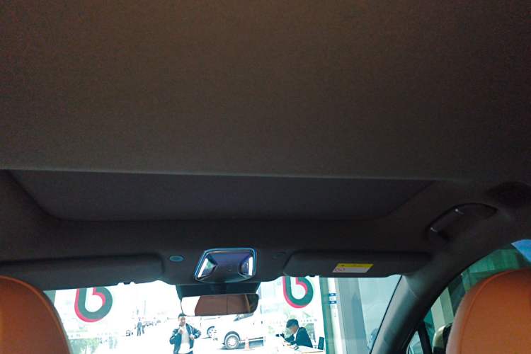 Used Denza N8L 2025 Model Zunrong Model Headliner