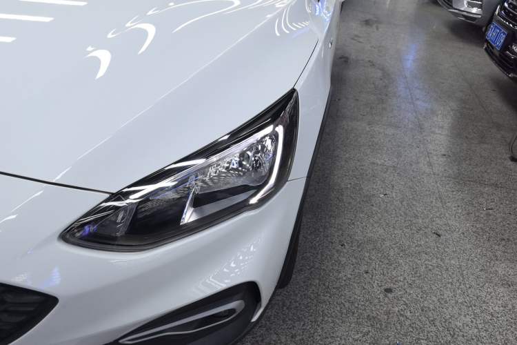 Used Ford Focus Active 2020 EcoBoost 180 Automatic Trendy Model
