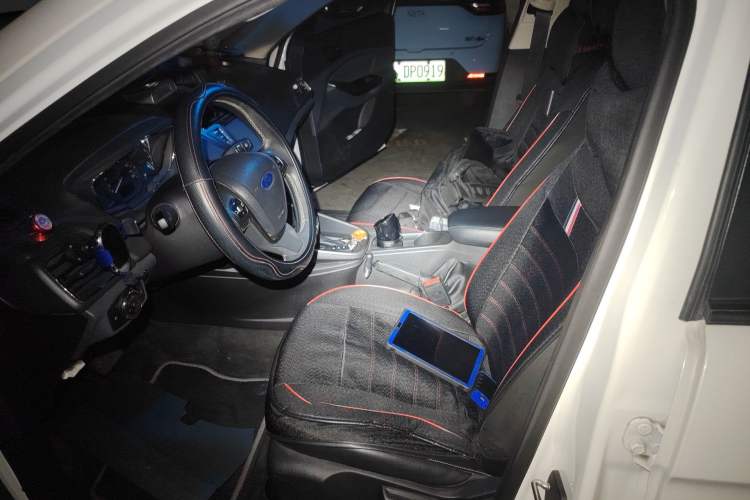 Used Ford Escort 2015 1.5L Automatic Fashion Model
