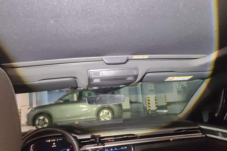 Used Volkswagen FAW-Volkswagen CC 2023 380TSI Striking Edition Headliner