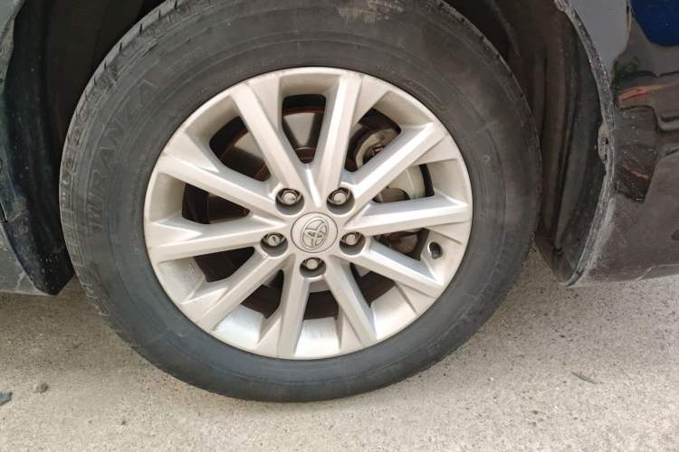 Used Toyota Camry 2015 Dual-Engine 2.5 HG Luxury Navigation Edition