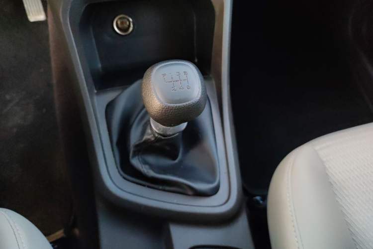 Used Wuling Hongguang V 2022 1.5L Jingqu Edition Electric-Assist LAR