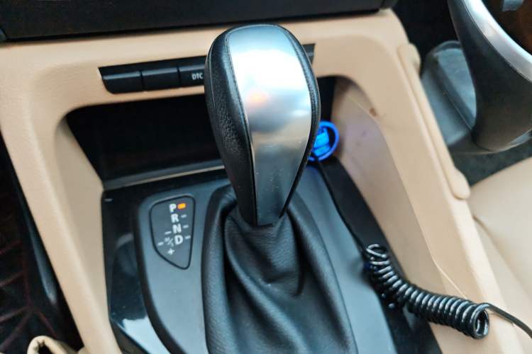 Used BMW X1 2010 xDrive25i
