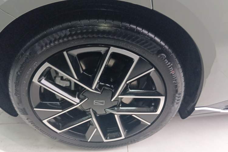 Used Avatr 06 2025 Ultra Pure Electric Edition
