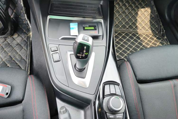 Used BMW 1 Series 2018 118i Sport Design Package
