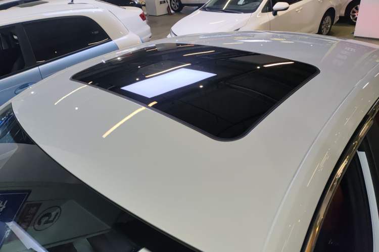 Used MG 5 2022 180 DVVT CVT Youth Luxury Edition