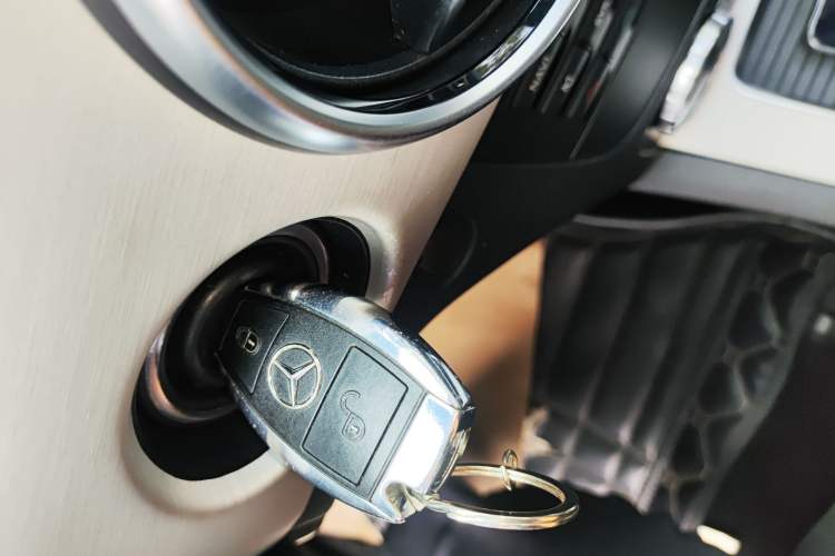 Used Mercedes-Benz GLK-Class 2015 GLK 260 4MATIC Dynamic Edition Ultimate Version