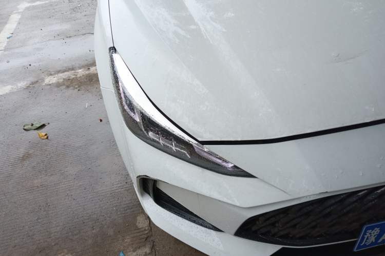 Used MG 5 2021 Revised 300TGI DCT Qingshè Luxurious Enjoyment Edition