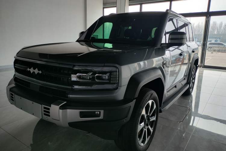 Used Formula Leopard 5 2023 Navigator Edition