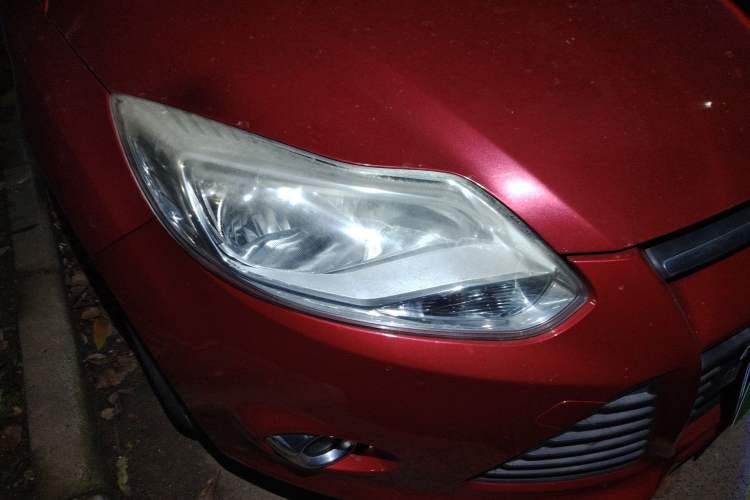 Used Ford Focus 2012 Sedan 1.6L Automatic Fashion Edition
