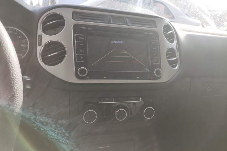 Used Volkswagen Tiguan L 2013 1.8TSI Automatic Two-Wheel Drive Trend Edition
