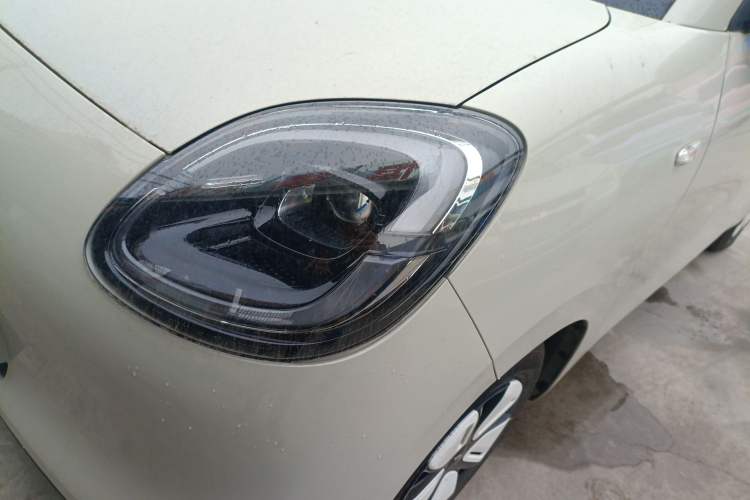 Used Wuling Hongguang MINIEV 2025 Four-Door Version Premium Edition Left Front Headlight