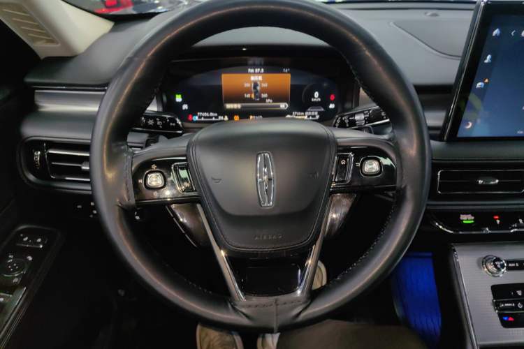 Used Lincoln Aviator 2022 3.0T V6 Four-Wheel Drive Centennial Limited Edition Steering Wheel