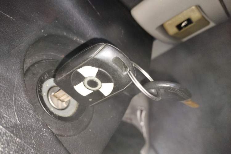 Used FORTHING Lingzhi 2015 M3 1.6L 7-Seater Luxury Model