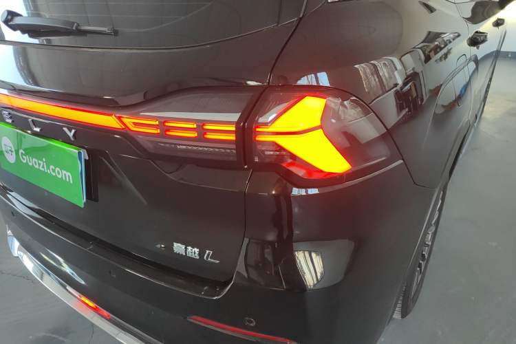 Used Geely Auto Haoyue L 2025 2.0T DCT Luxury Edition
