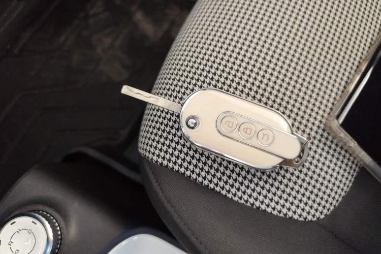 Used Wuling Hongguang MINIEV 2024 3rd Generation 215km Advanced Version