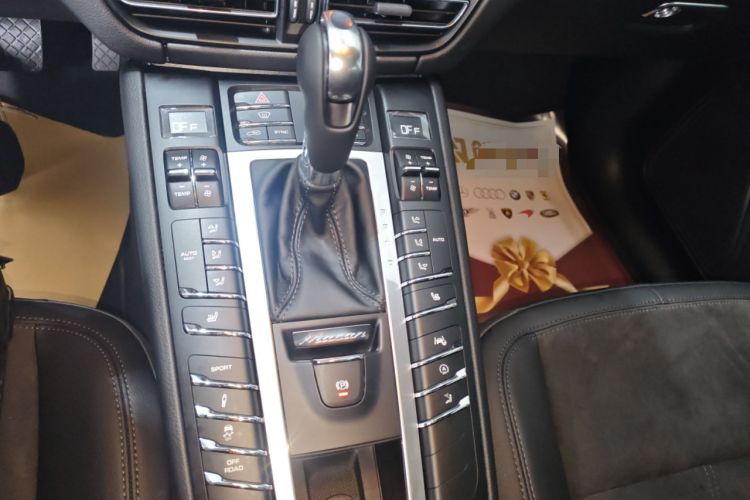 Used Porsche Macan 2018 Macan 2.0T