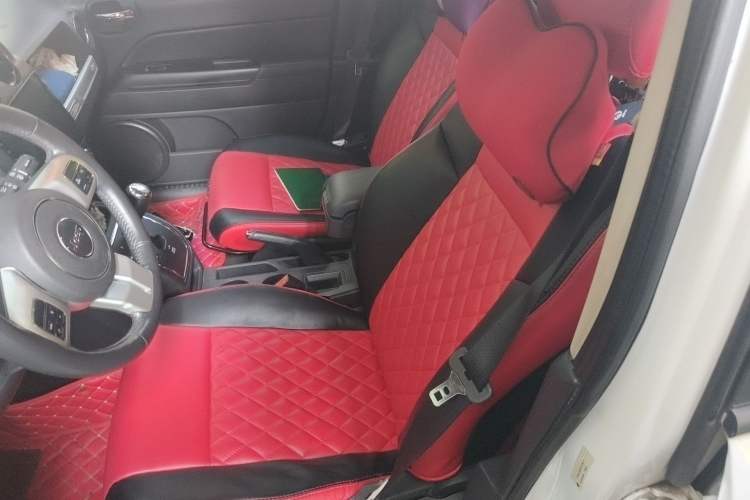 Used Jeep Compass 2014 2.0L two-wheel drive sport version