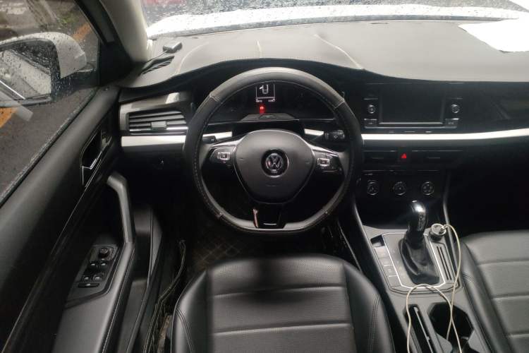 Used Volkswagen Lavida 2019 1.5L Automatic Comfort Edition China VI Standard Steering Wheel