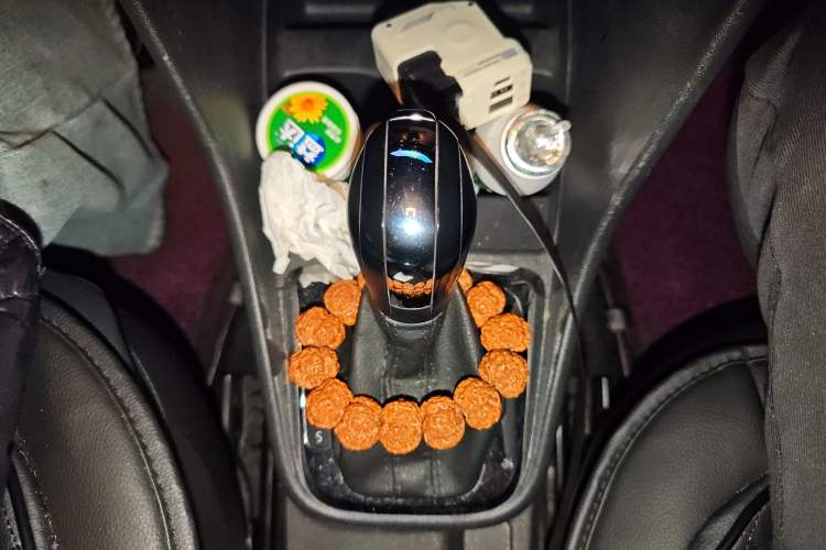 Used Volkswagen Santana 2015 Haval H6 1.6L Automatic Comfort Model