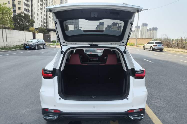 Used CHANGAN OSHAN X5 2021 1.5T DCT Prestige Edition Trunk