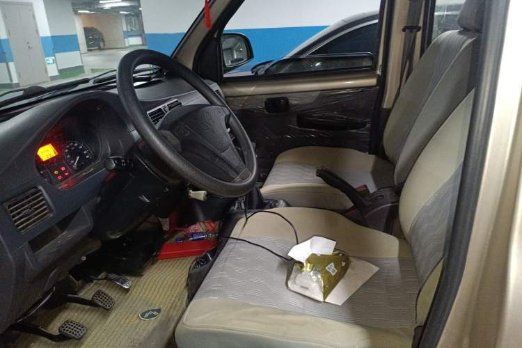 Used Wuling Rongguang 2011 1.2L Base Version