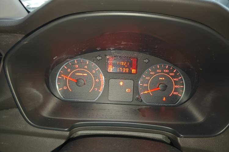 Used Wuling Hongguang V 2022 1.5L Jingqu Edition Electric-Assist LAR