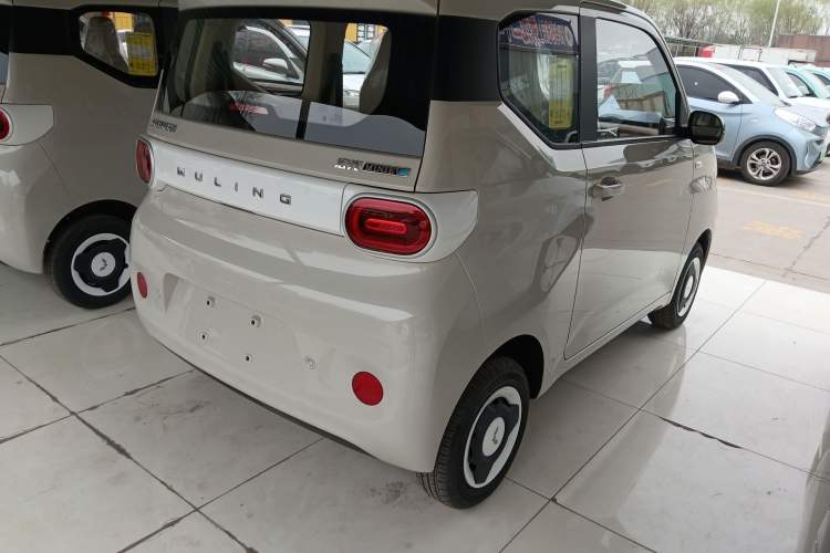 Used Wuling Hongguang MINIEV 2024 3rd Generation 215km Youth Edition