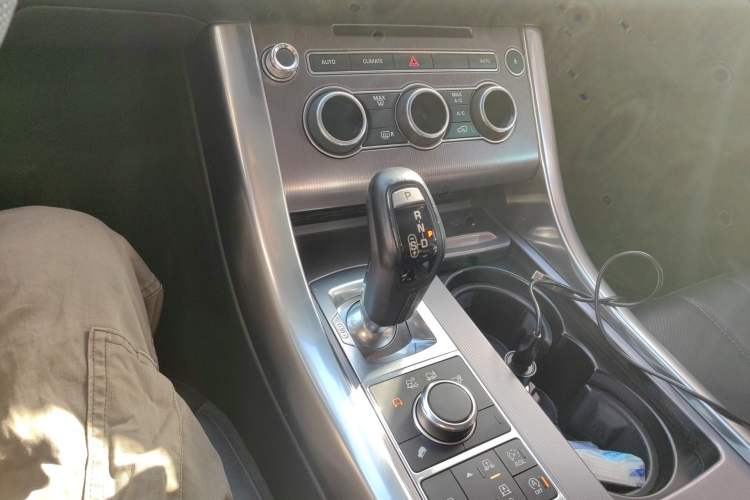 Used Land Rover Range Sport  Gear Lever