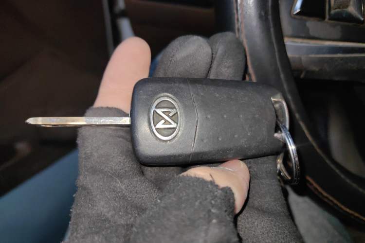 Used JDMC T5 2016 2.8T Two-Wheel Drive Comfort Version with Standard Wheelbase JE493ZLQ4E
